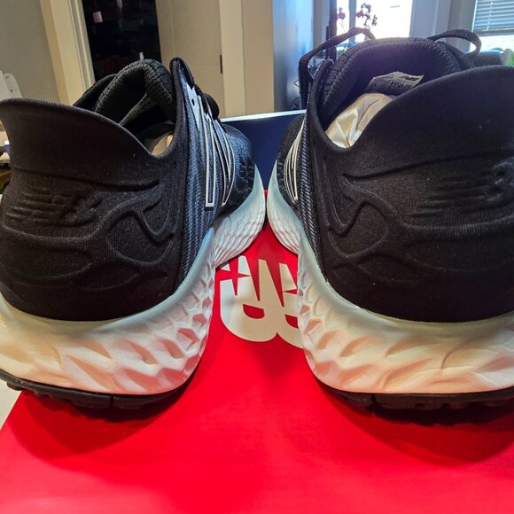 New Balance Fresh Foam 1080B11 Men's Running Shoe BLACK SIZE 10 NEW - Picture 9 of 11